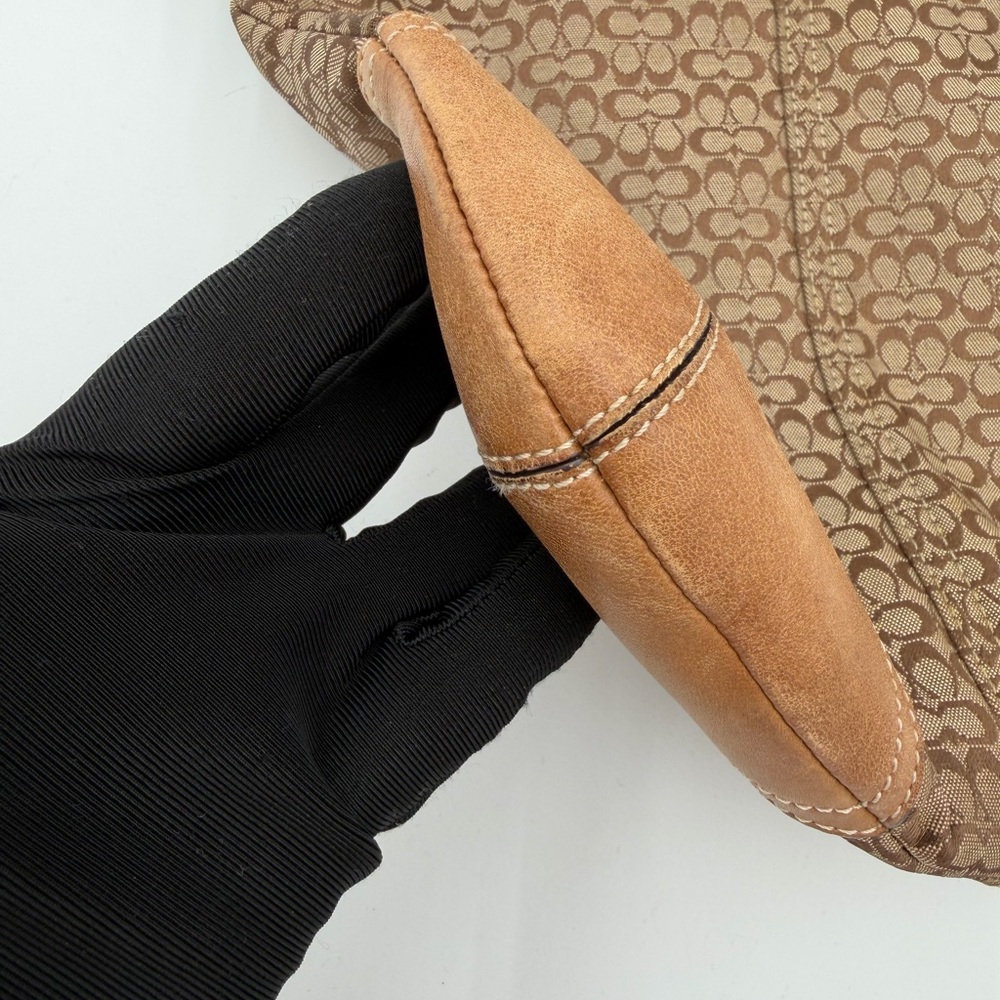 Coach Soho Signature Jacquard & Leather Hobo Shoulder/Crossbody. Style 6386 - Picture 6 of 16